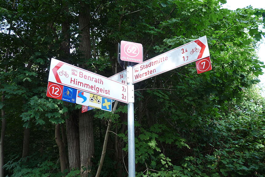 Knotenpunktsystem roter Quadrat, Verkehr,